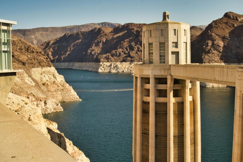 Concrete Architecture and Rocky Coast to fight rising sea levels